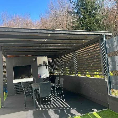 Villa Vila Timur *